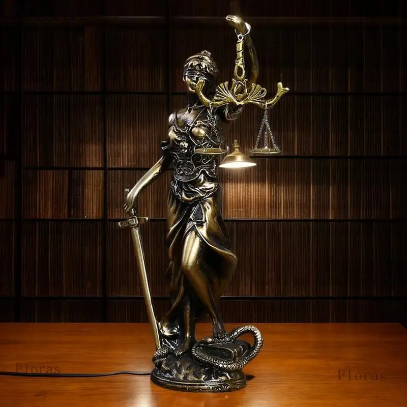 Statue Déesse Justice résine figurine rétro
